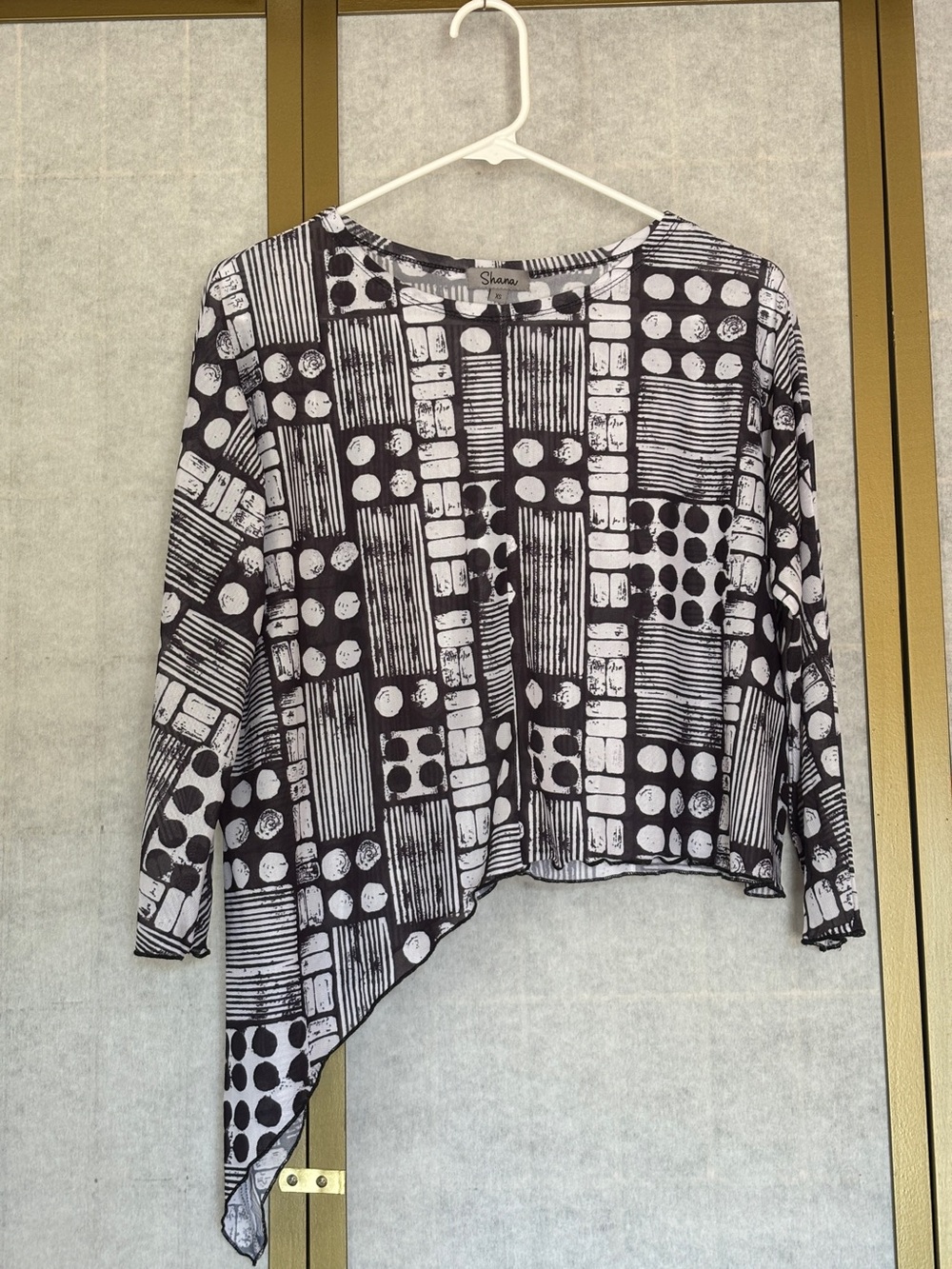 Shana Asymmetrical Navy & White Geometric Long-Sleeve Top, XS